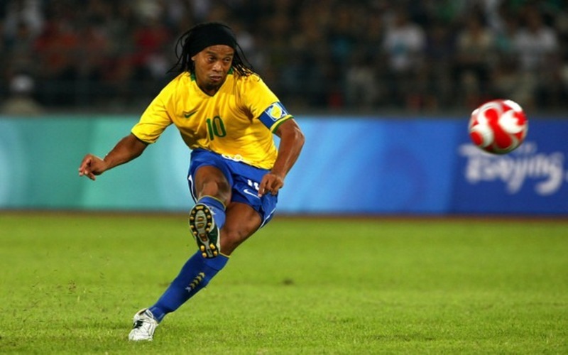 The Best Free-Kick Players in the World: Top 7 Elite Specialists